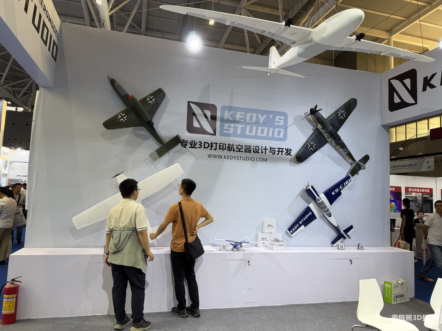 095450bn972q7n29zeuyue.jpg